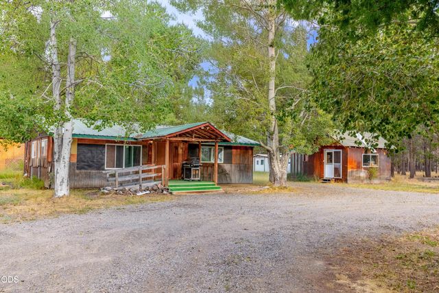 52555 Center Drive, La Pine, OR 97739