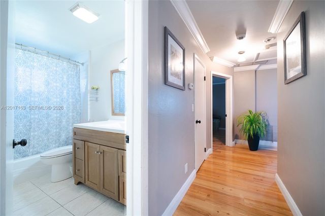 6472 Pierce St, Hollywood, FL 33024