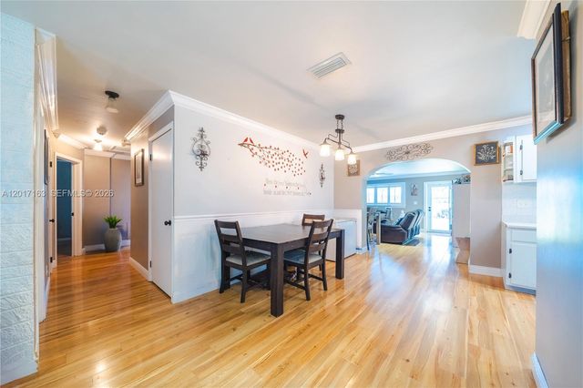 6472 Pierce St, Hollywood, FL 33024