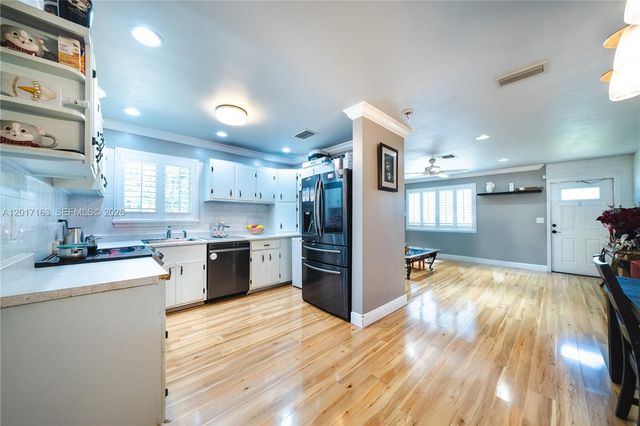 6472 Pierce St, Hollywood, FL 33024