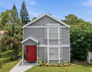 5825 Dewberry Way, West Palm Beach, FL 33415