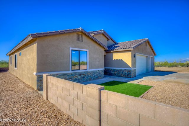 33983 E Terra Cotta Drive, Marana, AZ 85658