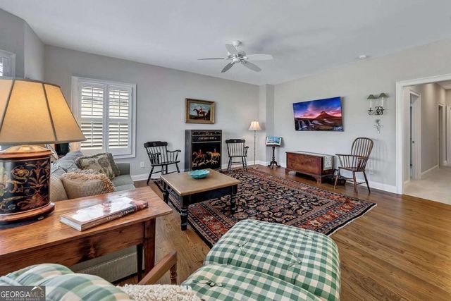 401 Reeves Street, Woodstock, GA 30188