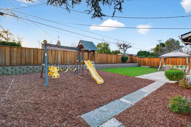 10305 Norwich Avenue, Cupertino, CA 95014