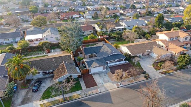 10305 Norwich Avenue, Cupertino, CA 95014