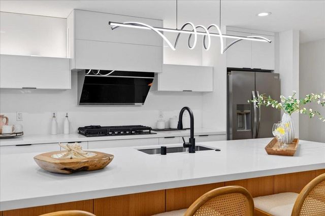 10305 Norwich Avenue, Cupertino, CA 95014