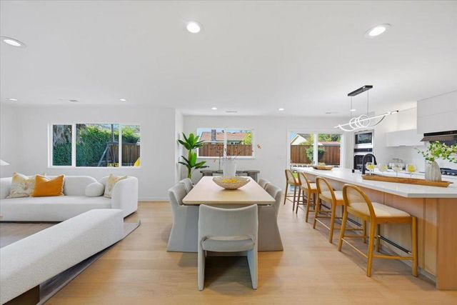 10305 Norwich Avenue, Cupertino, CA 95014