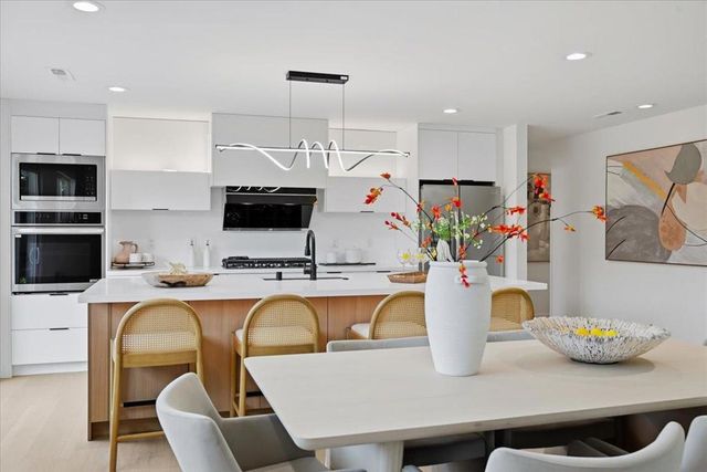 10305 Norwich Avenue, Cupertino, CA 95014