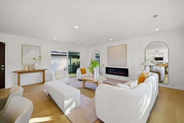 10305 Norwich Avenue, Cupertino, CA 95014