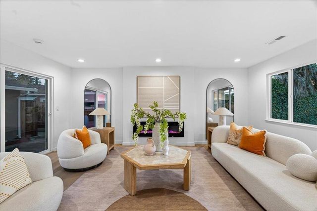 10305 Norwich Avenue, Cupertino, CA 95014