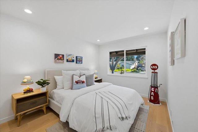 10305 Norwich Avenue, Cupertino, CA 95014