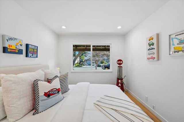 10305 Norwich Avenue, Cupertino, CA 95014