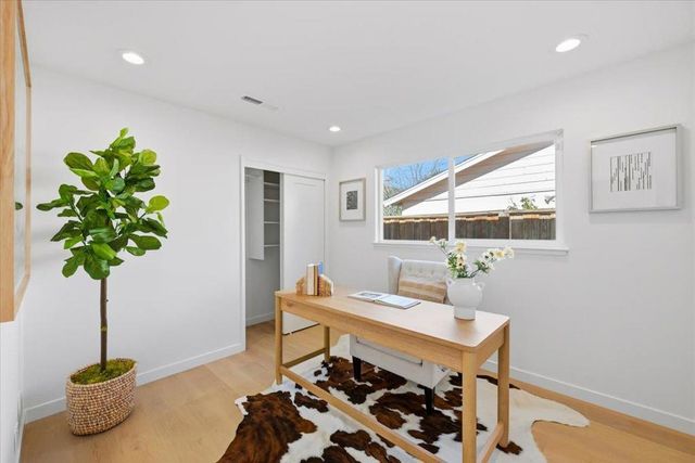 10305 Norwich Avenue, Cupertino, CA 95014