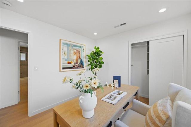 10305 Norwich Avenue, Cupertino, CA 95014