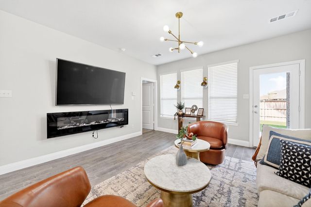 1074 Norias Drive, Forney, TX 75126