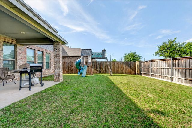 1074 Norias Drive, Forney, TX 75126