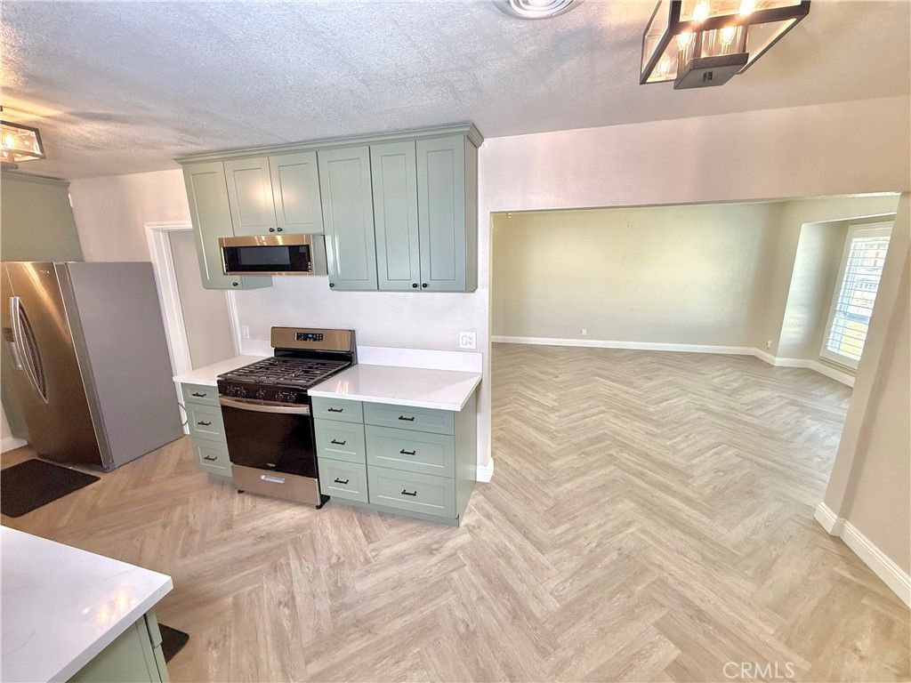 Image 17 of property listing at 761 W 6th, Ontario, CA 91762