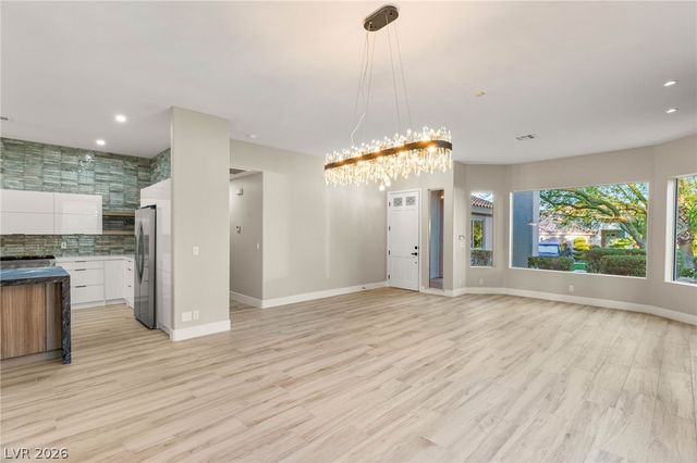 1605 Shadow Rock Drive, Las Vegas, NV 89117