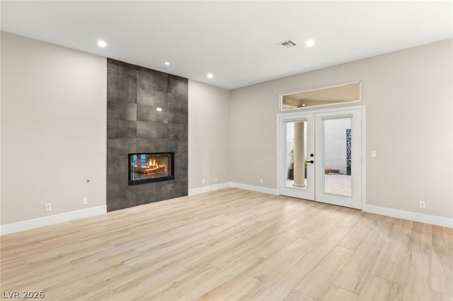 1605 Shadow Rock Drive, Las Vegas, NV 89117