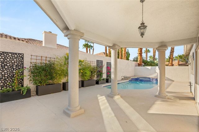 1605 Shadow Rock Drive, Las Vegas, NV 89117