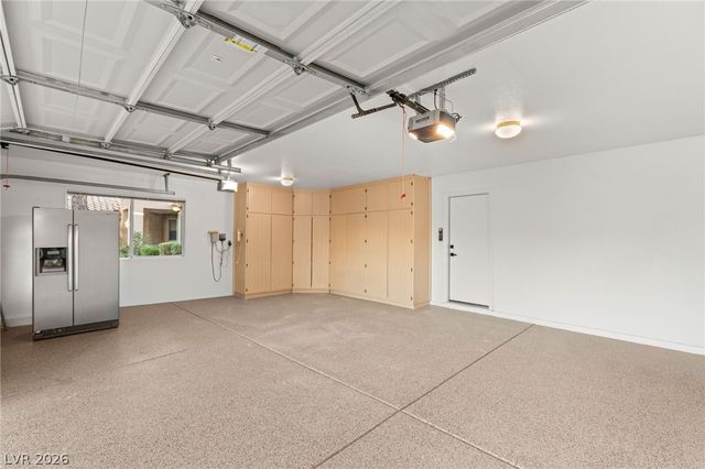 1605 Shadow Rock Drive, Las Vegas, NV 89117