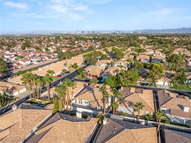 1605 Shadow Rock Drive, Las Vegas, NV 89117