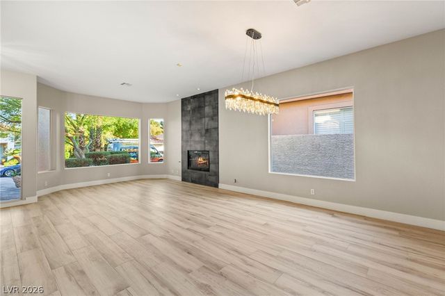 1605 Shadow Rock Drive, Las Vegas, NV 89117