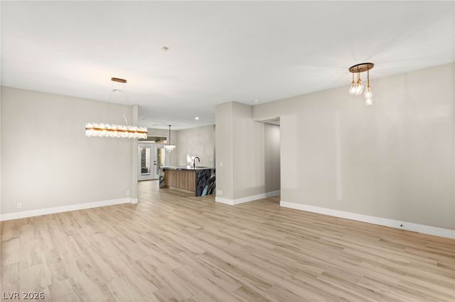 1605 Shadow Rock Drive, Las Vegas, NV 89117