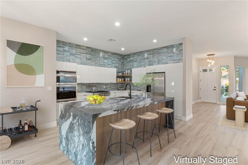 1605 Shadow Rock Drive, Las Vegas, NV 89117