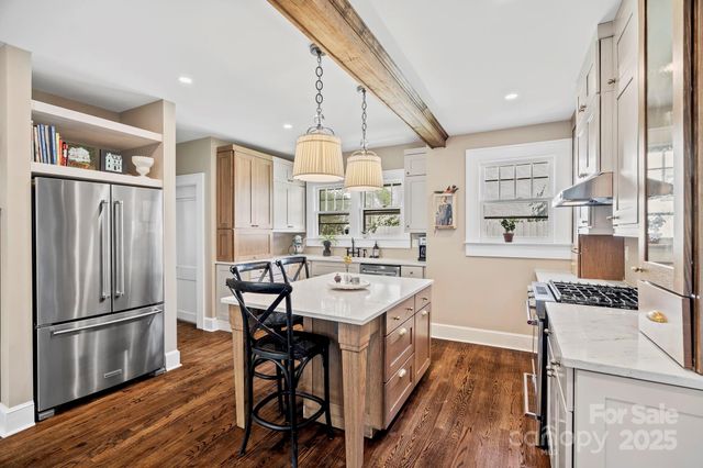 75 Lakewood Drive, Asheville, NC 28803