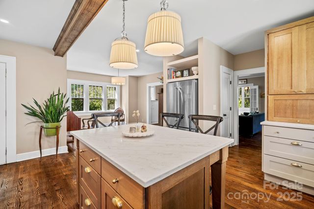 75 Lakewood Drive, Asheville, NC 28803