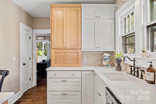 75 Lakewood Drive, Asheville, NC 28803