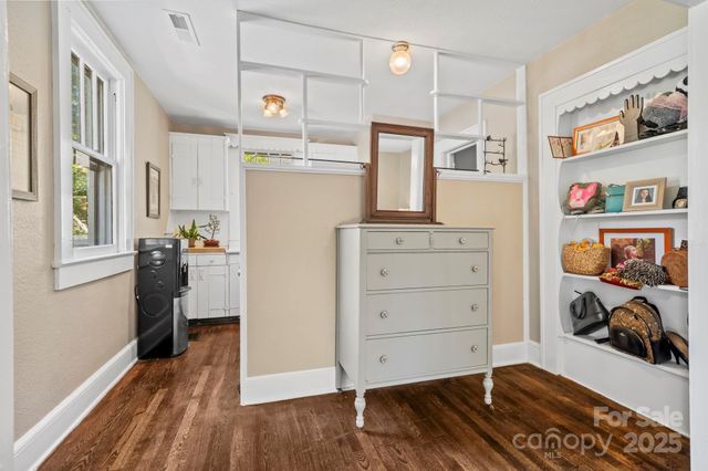 75 Lakewood Drive, Asheville, NC 28803