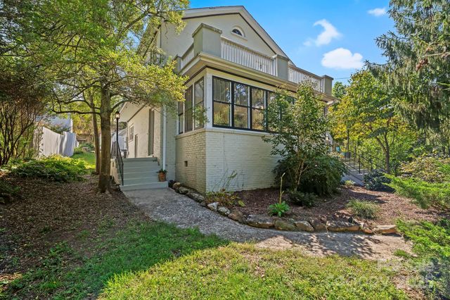 75 Lakewood Drive, Asheville, NC 28803