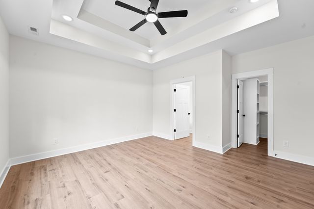 288 Woodland Creek Dr, Mcminnville, TN 37110