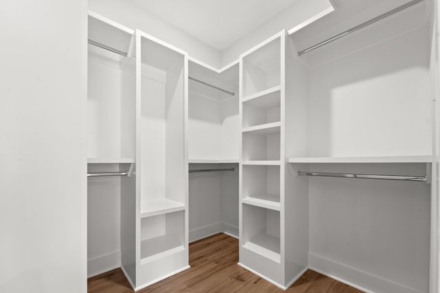 288 Woodland Creek Dr, Mcminnville, TN 37110