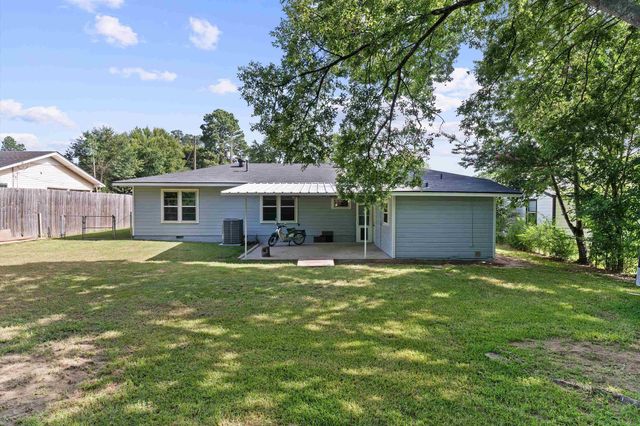 403 Benita Dr, Marshall, TX 75672