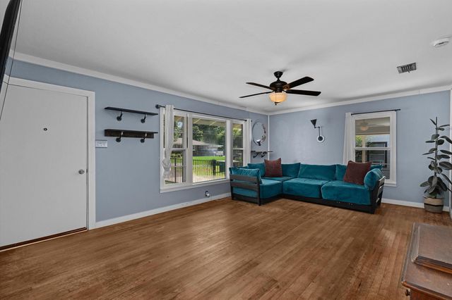 403 Benita Dr, Marshall, TX 75672