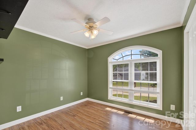 1590 Mayfair Drive, Conover, NC 28613