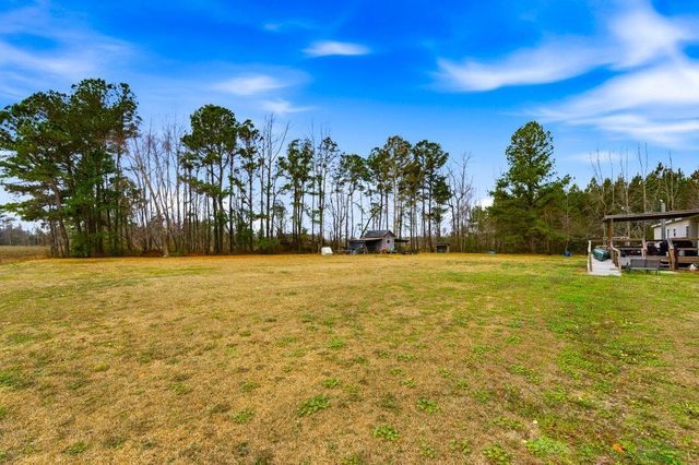 6049 Highway 389, Nichols, SC 29581