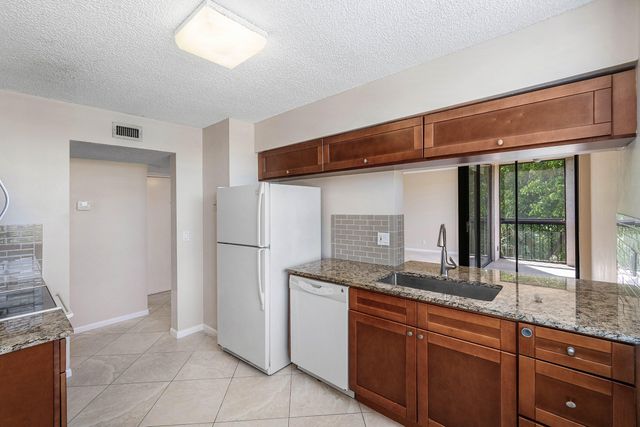 2455 LINDELL Boulevard 3411, Delray Beach, FL 33444