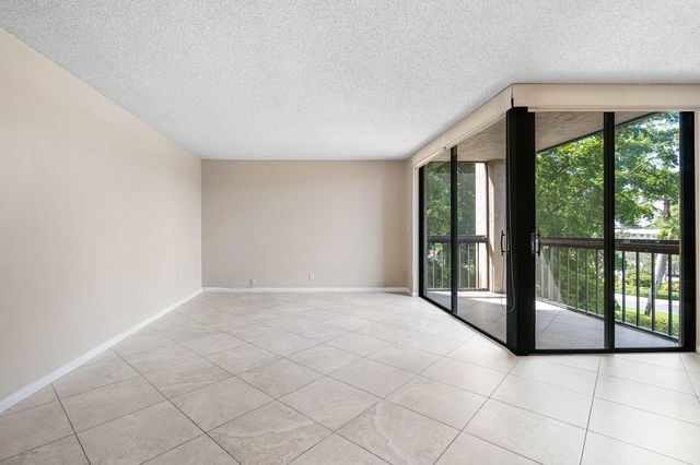 2455 LINDELL Boulevard 3411, Delray Beach, FL 33444