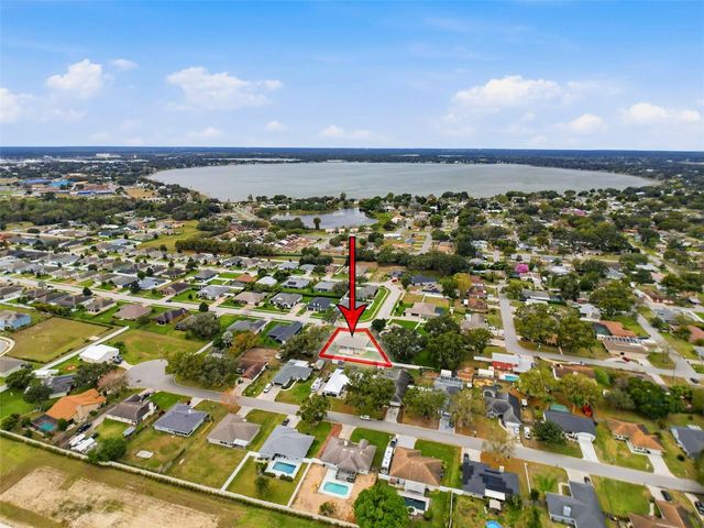 204 BENTLEY OAKS BOULEVARD, Auburndale, FL 33823