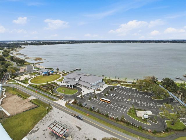 204 BENTLEY OAKS BOULEVARD, Auburndale, FL 33823