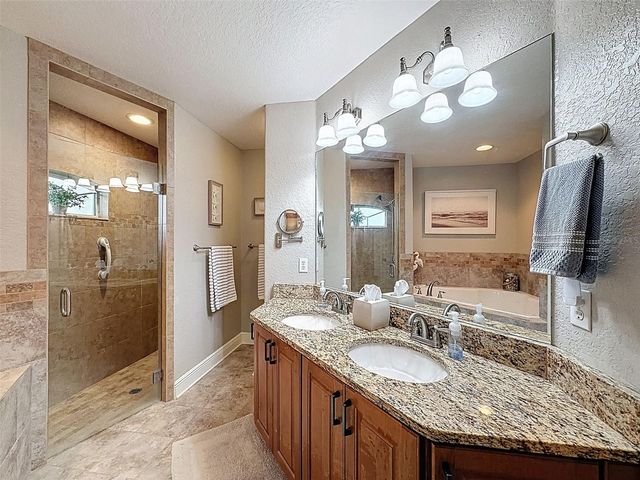 204 BENTLEY OAKS BOULEVARD, Auburndale, FL 33823