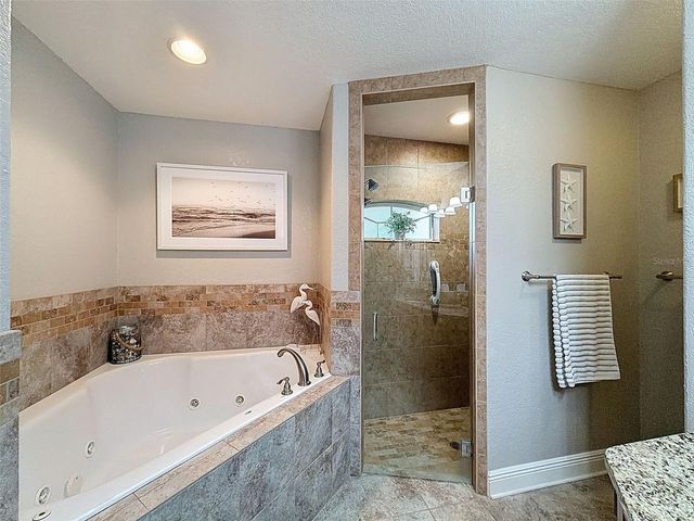 204 BENTLEY OAKS BOULEVARD, Auburndale, FL 33823