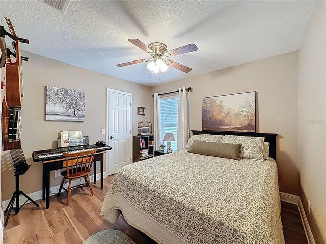 204 BENTLEY OAKS BOULEVARD, Auburndale, FL 33823