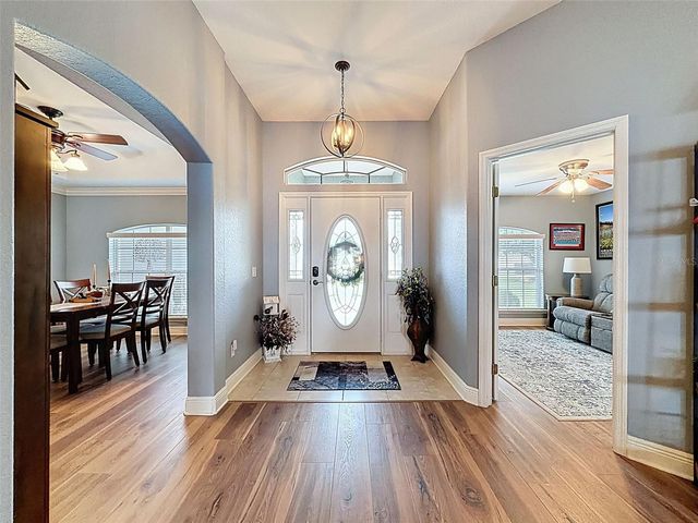 204 BENTLEY OAKS BOULEVARD, Auburndale, FL 33823