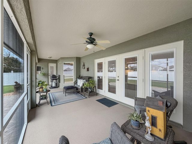 204 BENTLEY OAKS BOULEVARD, Auburndale, FL 33823