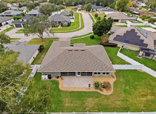 204 BENTLEY OAKS BOULEVARD, Auburndale, FL 33823